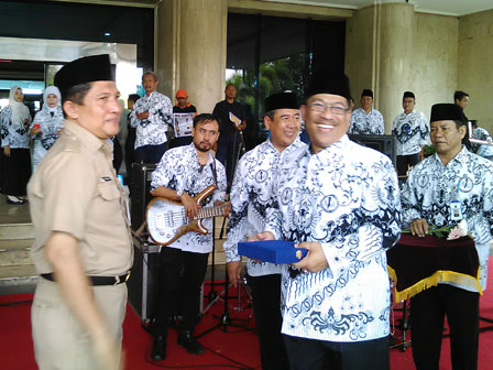 Pencarian PGRI Lingga - Persatuan Guru Republik Indonesia Cabang Lingga
